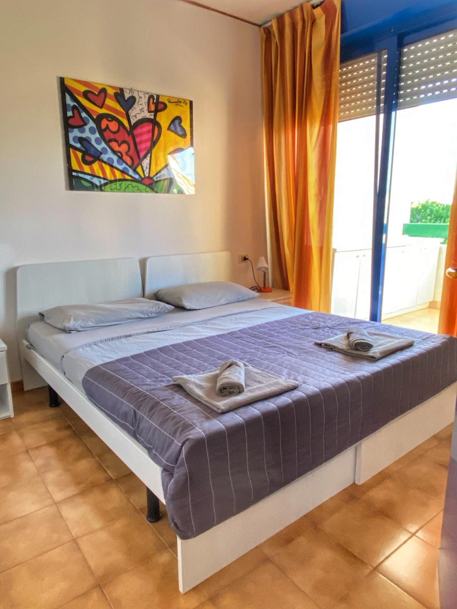 Apartment Grazioso N 70 A A 100mt Dal Mare